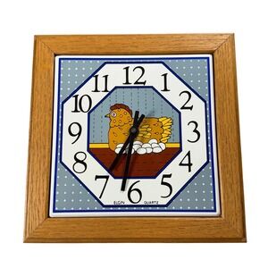 Vintage Elgin Quartz Wall‎ Clock Chicken Hen Ceramic Tile Wood Frame Country